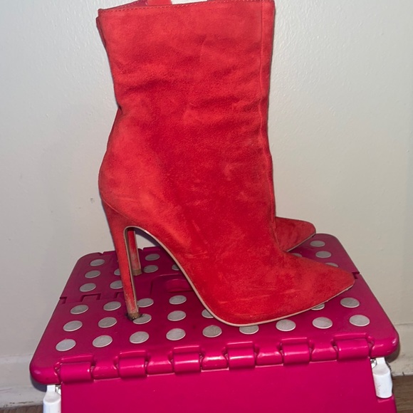 Red Steve Madden booties - Picture 1 of 10